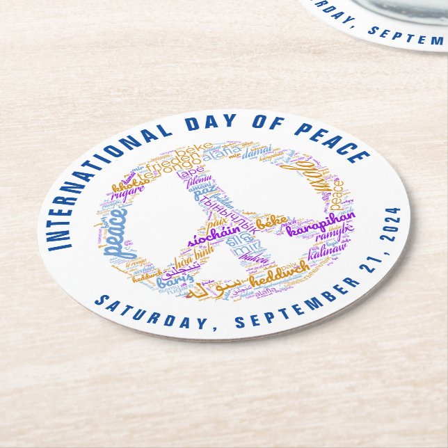Weltfriedenstag - ein Zeichen für Frieden Runder Pappuntersetzer (Angewinkelt)