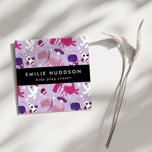 Weltraumdinosaurier, Kinderspielzentrum, Aktivität Quadratische Visitenkarte (Von Creator hochgeladen)