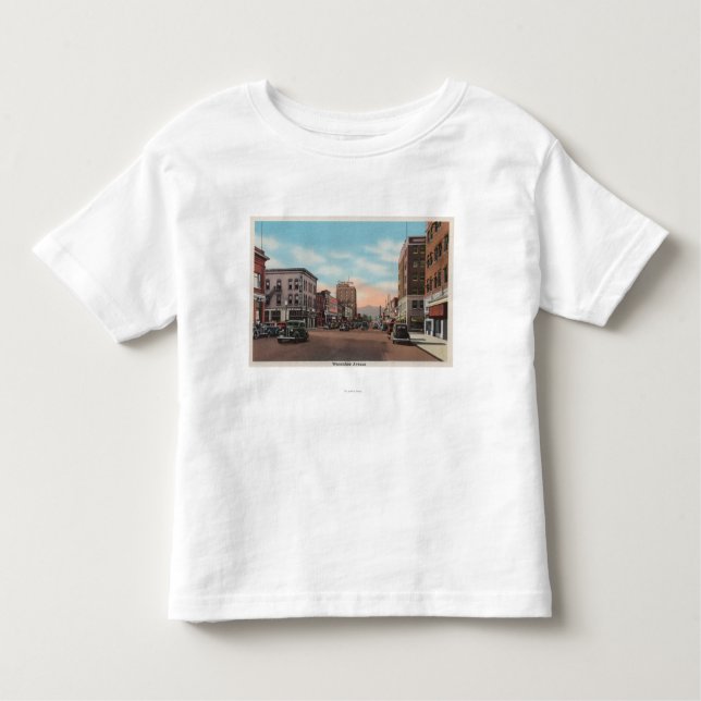 Wenatchee, WAStreet Ansicht von Wenatchee Allee Kleinkind T-shirt (Vorderseite)