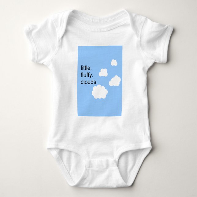 wenig. flaumig. Wolken Baby Strampler (Vorderseite)