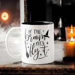 Wenn das Zimmer passt dann Fly It Funny Halloween Zweifarbige Tasse<br><div class="desc">Fügen Sie etwas Spaß zu Ihrem Halloween mit unserer "Wenn das Zimmer passt dann Fly It" Funny Halloween Zwei-Tone-Kaffee-Tasse! Diese Tasse mit einem eleganten Schwarz-Weiß-Design präsentiert den spielerischen Satz in fett formatierter Typografie. Ideal für Ihren Morgenkaffee oder Tee, er ist aus langlebiger Keramik gemacht und ist sowohl Mikrowelle als auch...</div>