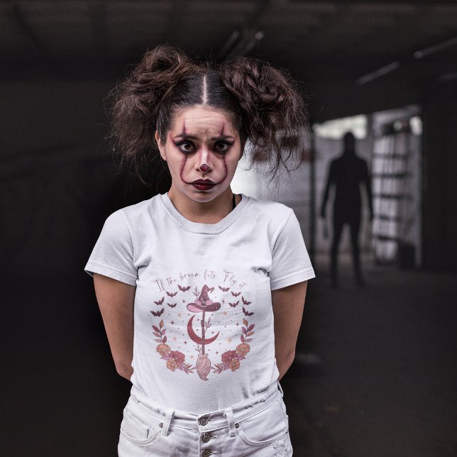 Wenn das Zimmer passt, fliegen Sie zu Halloween. T-Shirt (Halloween Family Matching T-Shirt )