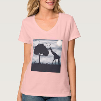 Wenn der Mond zur Giraffe flüstert T-Shirt
