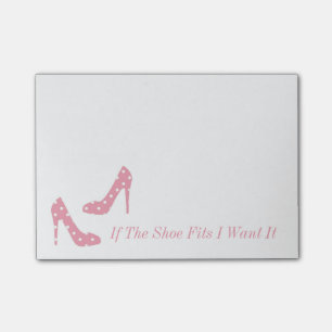 Wenn die Schuh-Sitze ich es rosa Post-it Klebezettel