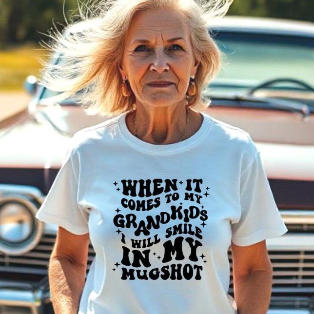 Wenn es um meine Enkel geht, lächle in meinem Mugs T-Shirt (Von Creator hochgeladen)