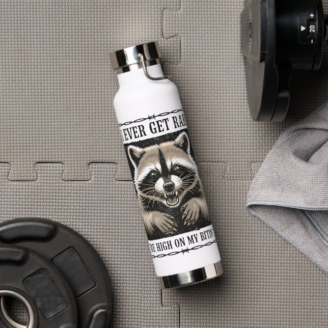 Wenn ich jemals Tollwut bekomme, stehst du ganz ob Trinkflasche (Fitnessstudio (gedreht))