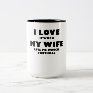 Wenn meine Ehefrau mich Fußball aufpassen lässt Zweifarbige Tasse
