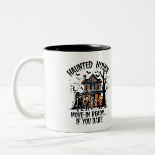 Wenn Sie es wagen, einen Spuk Umzug ins Haus vorzu Zweifarbige Tasse
