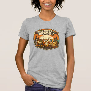 Wer kümmert sich um lustige Eulen im Vintage-Desig T-Shirt