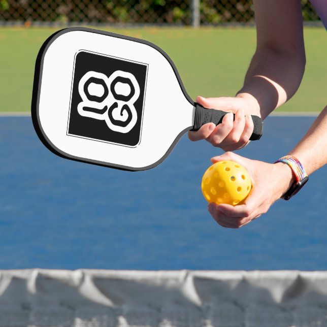 Werbeaktion für kundenspezifische Firmenlogos schw Pickleball Schläger (InSitu)