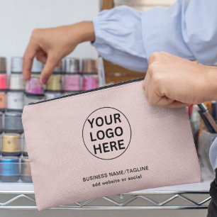 Werbung für Firmenlogo und Text rosa Zubehörtasche