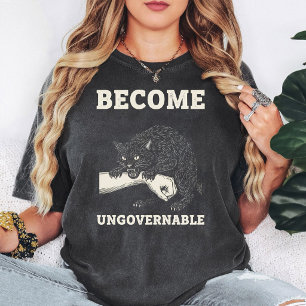 Werde unregierbar Schwarze Katze im Vintage-Stil T-Shirt