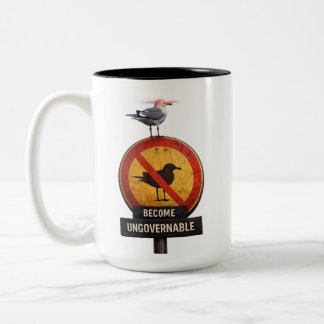 Werde unregierbarer Becher – Lustiger Rebell Kaffe Zweifarbige Tasse