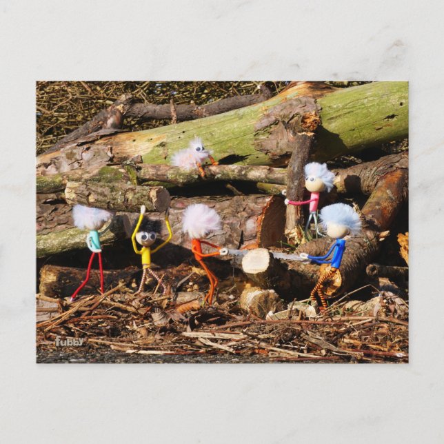 Werkende Fubby's in hun houtzagerij. Postkarte (Vorderseite)