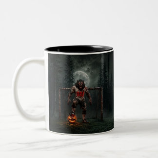 Werwolf-Fußballspieler-Halloween-Horror-Kunst Zweifarbige Tasse
