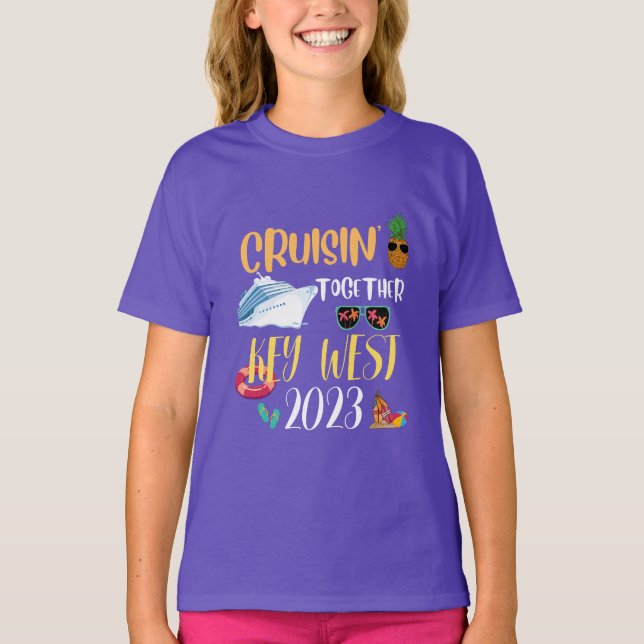 West Cruise 2023 Family Friends Group T-Shirt (Vorderseite)