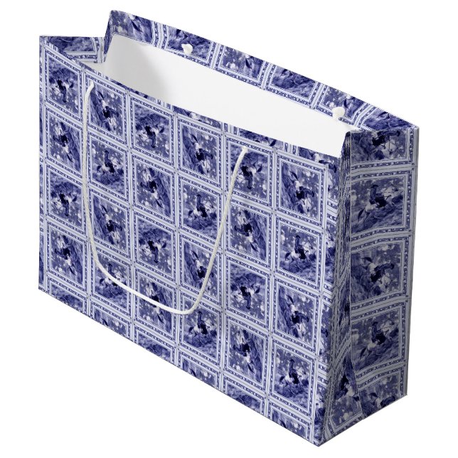 Western Denim Blau Delfter Kachel  Große Geschenktüte (Vorderseite Schrägansicht)