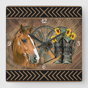 Western Horse Cowboy Boots Cowboy Hat Wagon Wheel  Quadratische Wanduhr