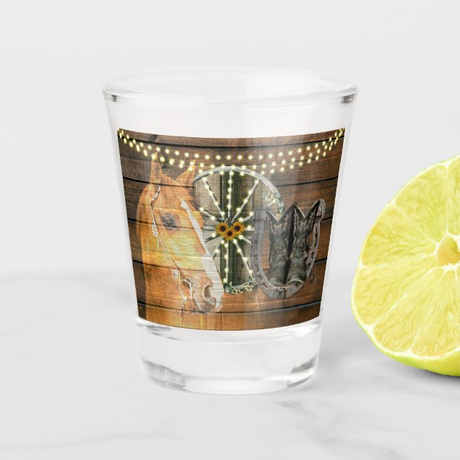 Western Horse Wagon Wheel Cowboy Boots Schnapsglas (Vorderseite)