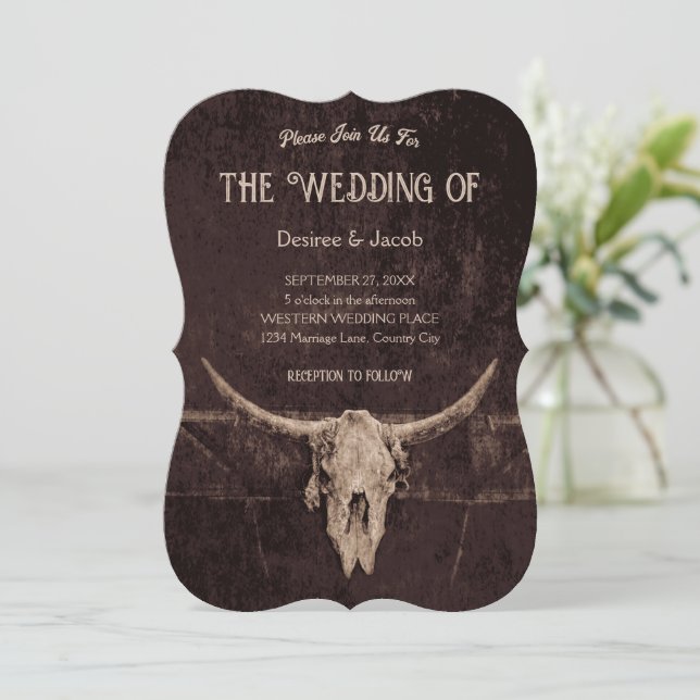 Western Rustikaler Brauner Rodeo Bull Skull Einladung (Stehend Vorderseite)
