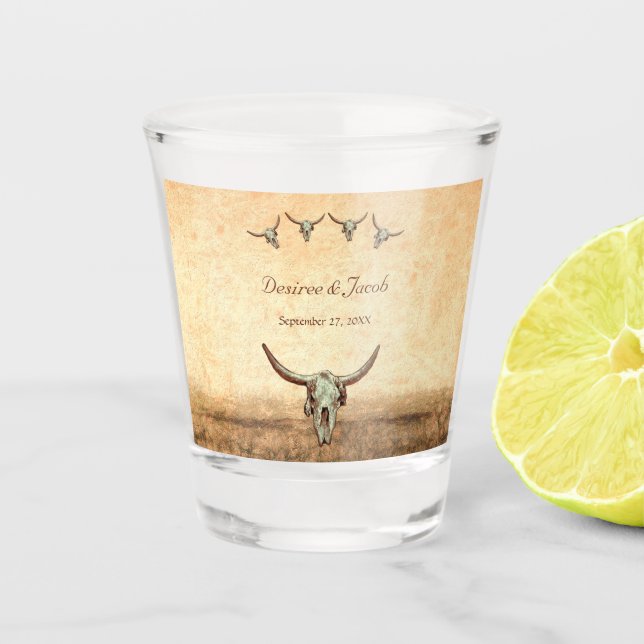 Western Rustikaler Hochzeitskuhschädel Schnapsglas (Vorderseite)