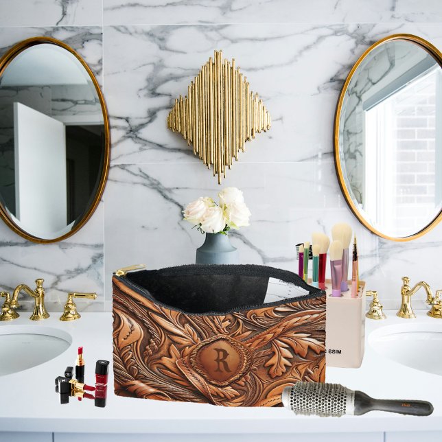 Western-Tooled Leather Print Custom Initial Zubehörtasche (Western Tooled Leather Collection 
Custom Initial Accessory Pouch)