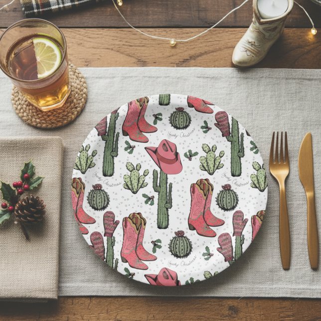 Western Weihnachts Cowgirl Boots Howdy Weihnachten Pappteller (White Country Christmas Paper Plates Western Howdy Christmas Cowgirl Boots, Hat, Cacti Holly Berries)