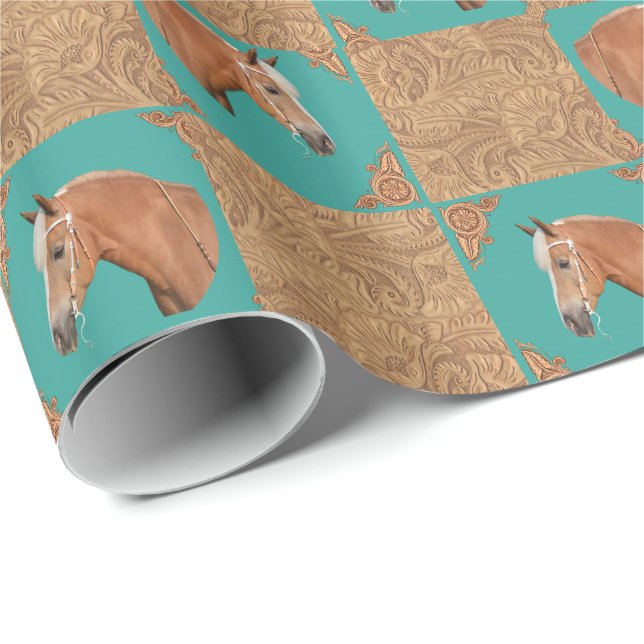 Westernpalomino-Pferd und Leder-Druck Geschenkpapier (Rolleneckpunkt)