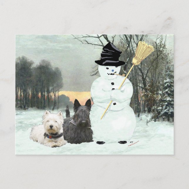 Westie & Scottie Build a Snowman Postkarte (Vorderseite)
