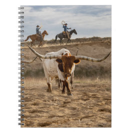 Westliche Cowboys mit Longhorn-Rindern Notizblock