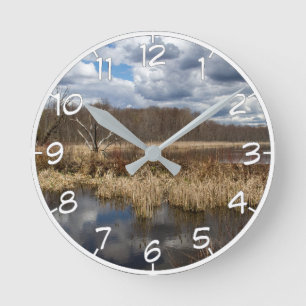 Wetland Cloudscape Runde Wanduhr