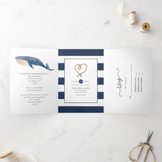 Whale Nautical Wedding Dreifach Gefaltete Einladung (Innenseite)