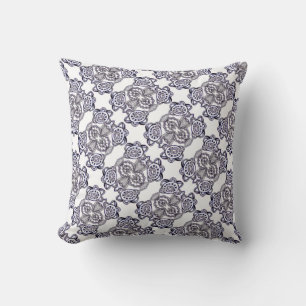 Wheels Whiter Black and Throw Pillow - Kissen