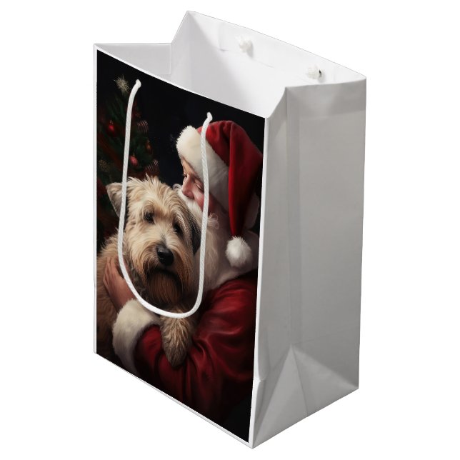 Wheon Terrier mit Weihnachtsmann Weihnachten Mittlere Geschenktüte (Vorderseite Schrägansicht)