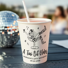 Whimsical A Tini Bit Ältere Geburtstagsparty Pappbecher