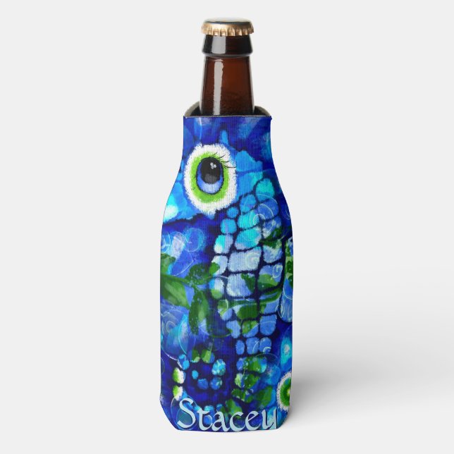 Whimsical Big-Eyes Seahorse Art Blue Personalized Flaschenkühler (Flaschenvorderseite)