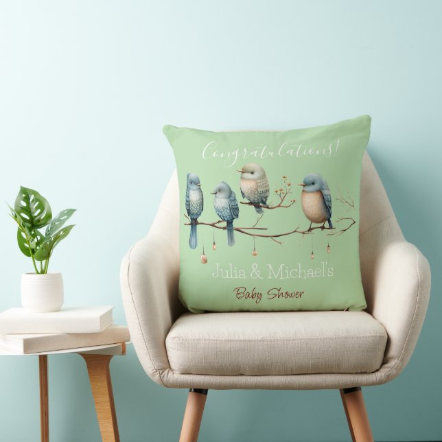 Whimsical Birds on Branches Pastel Baby Shower Kissen (Stuhl )
