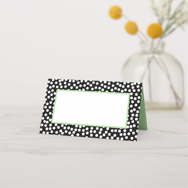 Whimsical Black and White Polka Dots mit Grün Platzkarte (Rückseite)
