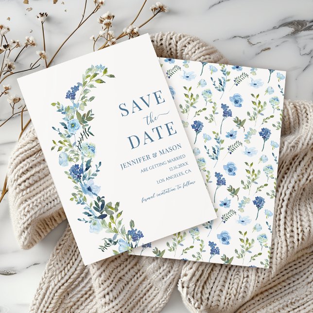 Whimsical Blue Floral Wreath Save the Date Einladung (Von Creator hochgeladen)