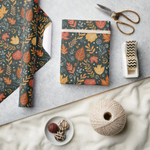 Whimsical Boho Herbstblätter auf Schwarz Geschenkpapier