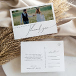 Whimsical Boho Script Horizontal Foto Vielen Dank Postkarte<br><div class="desc">Dieses skurrile boho Skript horizontalen Foto danke Postcard ist perfekt für Ihre klassische einfache Schwarz-Weiß minimale moderne boho Hochzeit. Das Design besticht durch elegante, delikate und romantische handgeschriebene Kalligraphieschriften mit formaler Shabby Chic-Typografie. Das Aussehen wird bei jeder Hochzeitszeit gut sein: Frühling, Sommer, Herbst oder Winter! Das Produkt ist bearbeitbar und...</div>