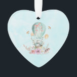 Whimsical Bunny Riding in einem Heißluftballon Ornament<br><div class="desc">Ein Dekor mit einer charmanten Illustration eines kleinen Hasen-Reitens in einem Heißluftballon mit extravagantem rosa Band,  zusammen mit einigen Blume und Schmetterlingen. Der pastellblaue Hintergrund verleiht ihm ein Vintages Traumgefühl.</div>