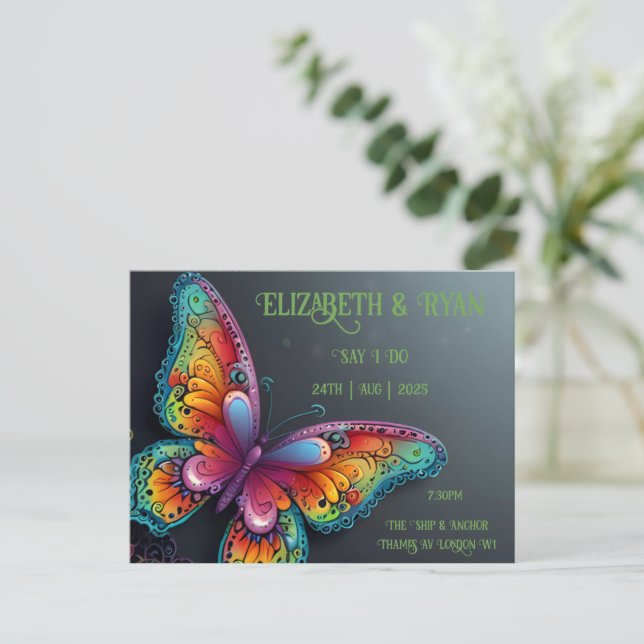 Whimsical Butterfly Romance Hochzeit Einladung (Stehend Vorderseite)