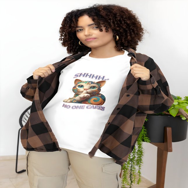 Whimsical Cat Whispers Shhhh Niemand Cares T-Shirt (Von Creator hochgeladen)