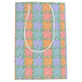 Whimsical Checkered Tile mit grünen Reben Mittlere Geschenktüte