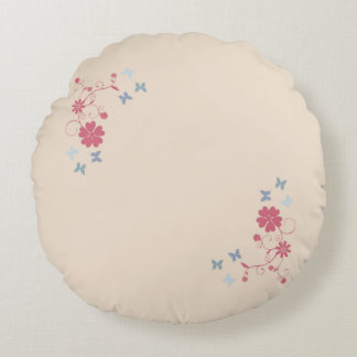 Whimsical Floral and Butterfly Akzente auf Creme Rundes Kissen