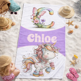 Whimsical Floral Anfangsbuchstabe Mit Einhorn Für Strandtuch