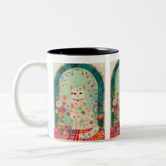 Whimsical Floral Meadow Cat Art Zweifarbige Tasse (Links)