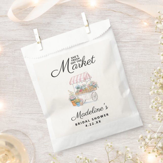 Whimsical Fresh Off The Market Bridal Shower  Geschenktütchen (Ausgeschnitten)