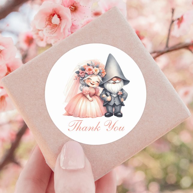 Whimsical Garden Gnome Rustic Wedding Vielen Dank Runder Aufkleber (Von Creator hochgeladen)